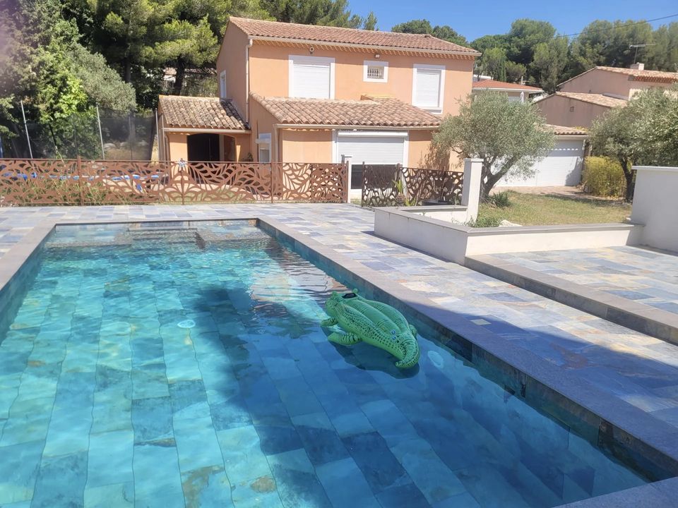 Villa i Marignane, Bouches-du-Rhone - foto 1