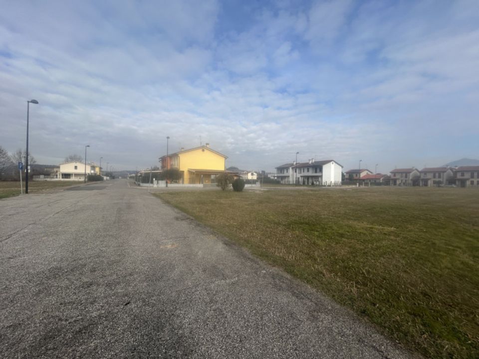 Helårsgrund i Albettone, Vicenza - foto 2