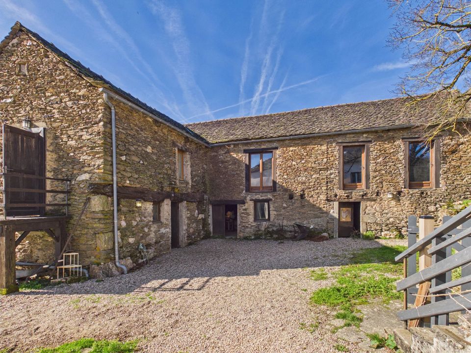 Villa i La Salvetat-Peyralès, Aveyron - bilde 1