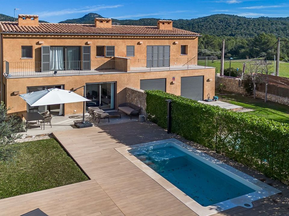 Villa in Es Capdella, Mallorca - foto 1