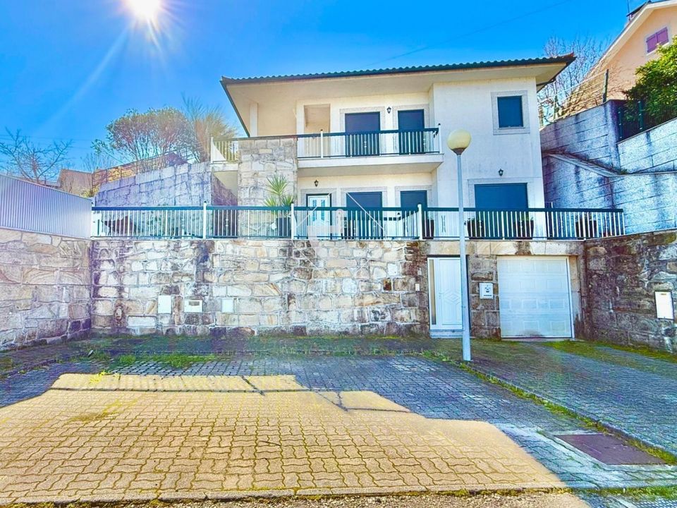 Rækkehus i Arcos de Valdevez, Viana do Castelo - foto 1