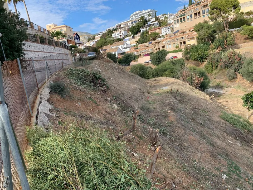 Helårsgrund i Fuengirola, Malaga - foto 2