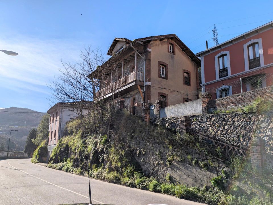 Villa in Mieres, Asturias - foto 2