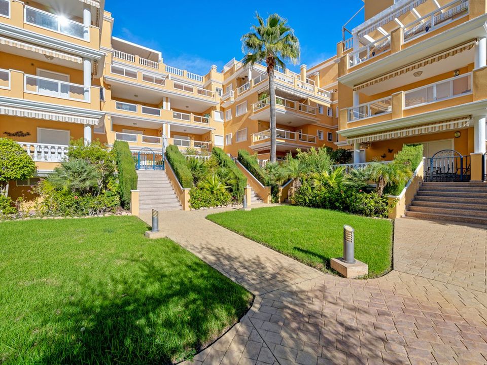 Lejlighed i Cabo Roig, Alicante - foto 4