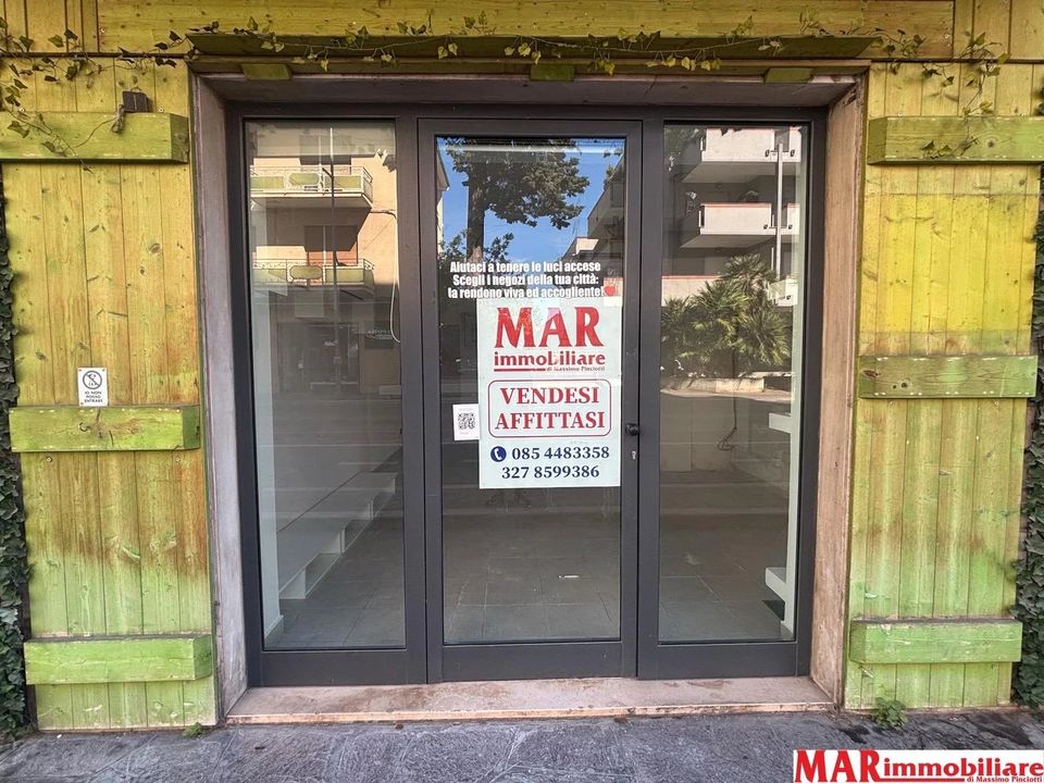 Erhvervsejendom i Montesilvano Marina, Pescara - foto 1