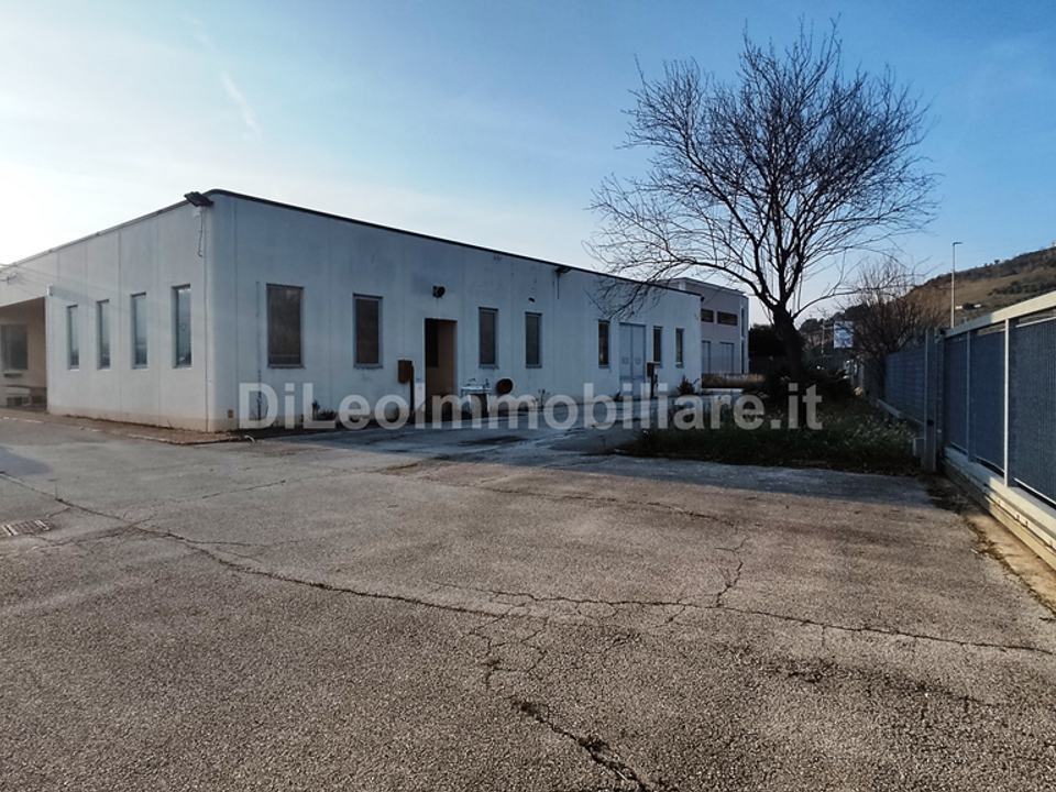 Erhvervsejendom i Ascoli Piceno, Ascoli Piceno - foto 1