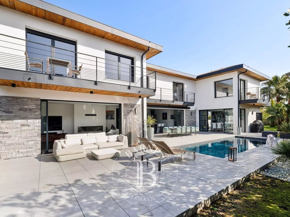 Villa i Anglet, Pyrenees-Atlantiques - bilde 1