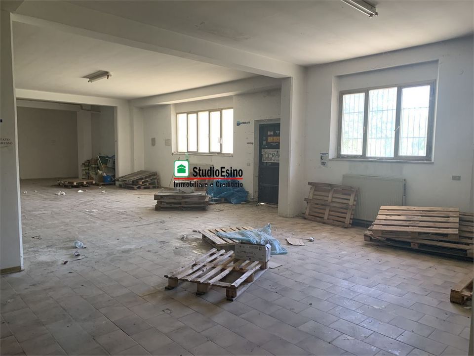 Erhvervsejendom i Monsampolo del Tronto, Ascoli Piceno - foto 2