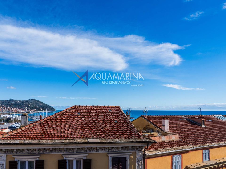 Apartamento en Imperia, Imperia - foto 1