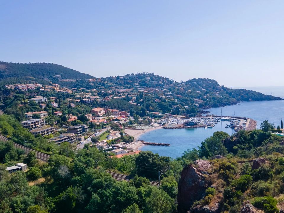 Villa a Theoule-sur-Mer, Alpes-Maritimes - foto 5