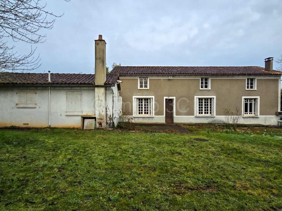 Landejendom i Sauze-Vaussais, Deux-Sevres - foto 1