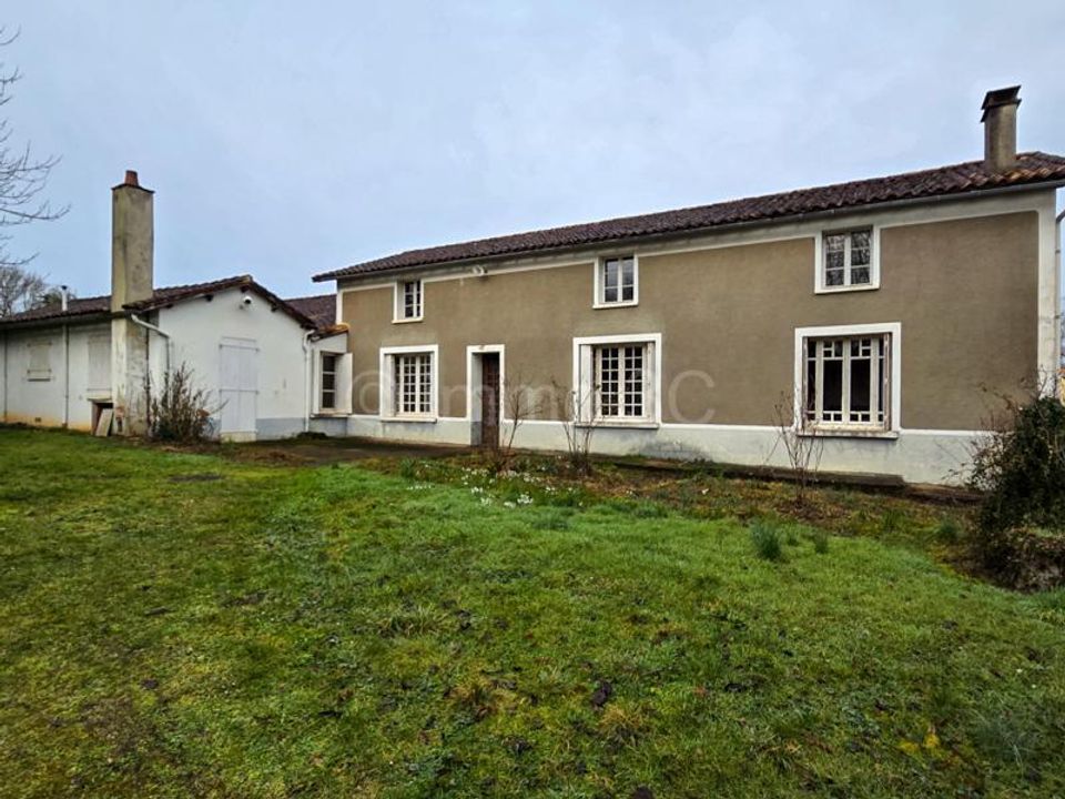 Landejendom i Sauze-Vaussais, Deux-Sevres - foto 1
