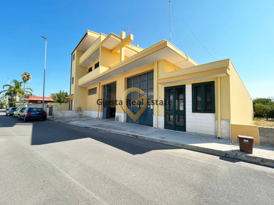 Villa en San Pietro Vernotico, Brindisi - foto 1