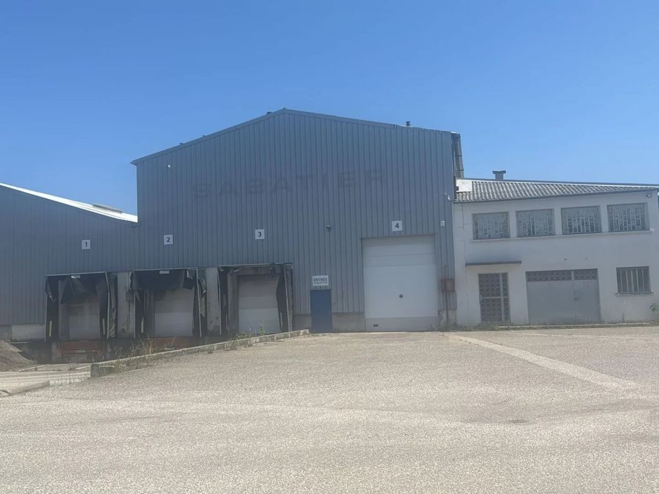 Erhvervsejendom i Venissieux, Rhone - foto 3