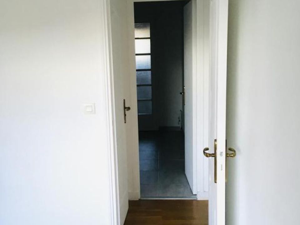 Apartment in Avrille, Maine-et-Loire - photo 4