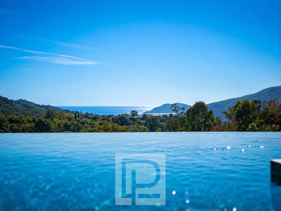 Villa i Mougins, Alpes-Maritimes - foto 1