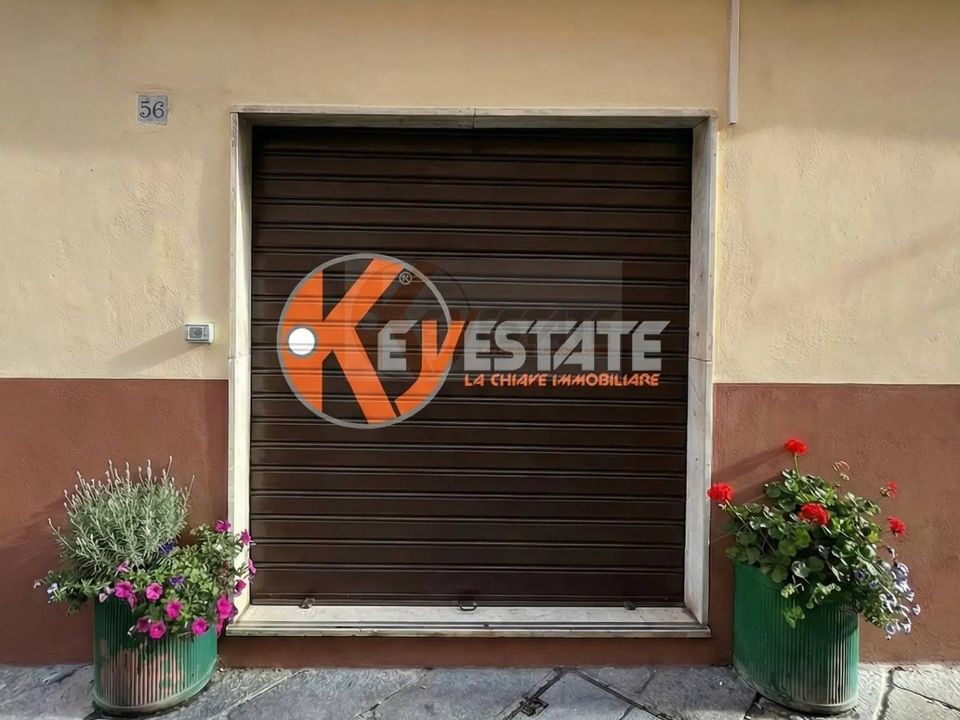 Erhvervsejendom i Sassari, Sassari - foto 1