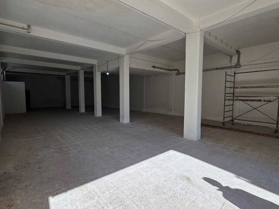 Erhvervsejendom i Tremestieri Etneo, Catania - foto 1