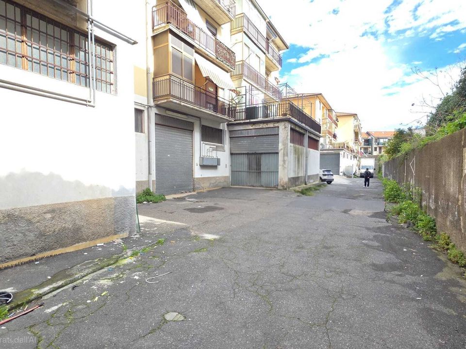 Erhvervsejendom i Tremestieri Etneo, Catania - foto 2