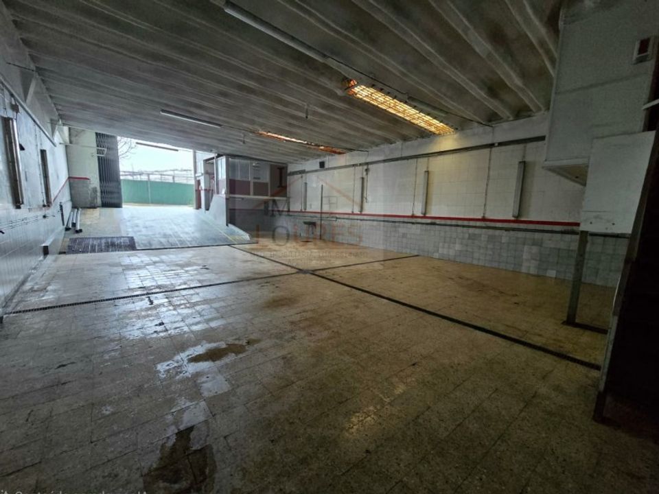 Erhvervsejendom i Camarate, Lisbon - foto 3