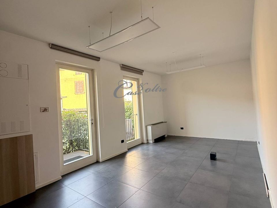 Erhvervsejendom i Carimate, Como - foto 5