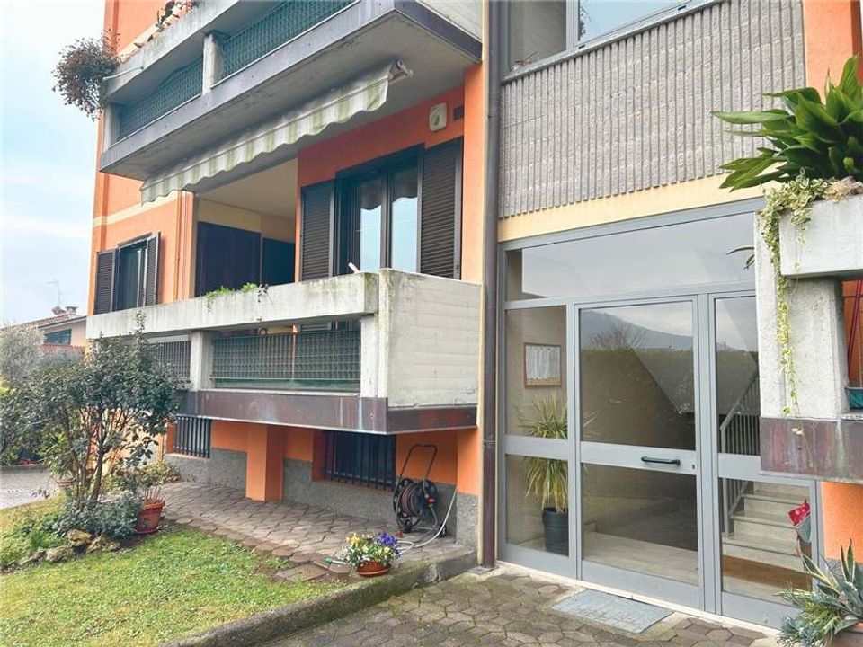 Lejlighed i Sarnico, Bergamo - foto 1