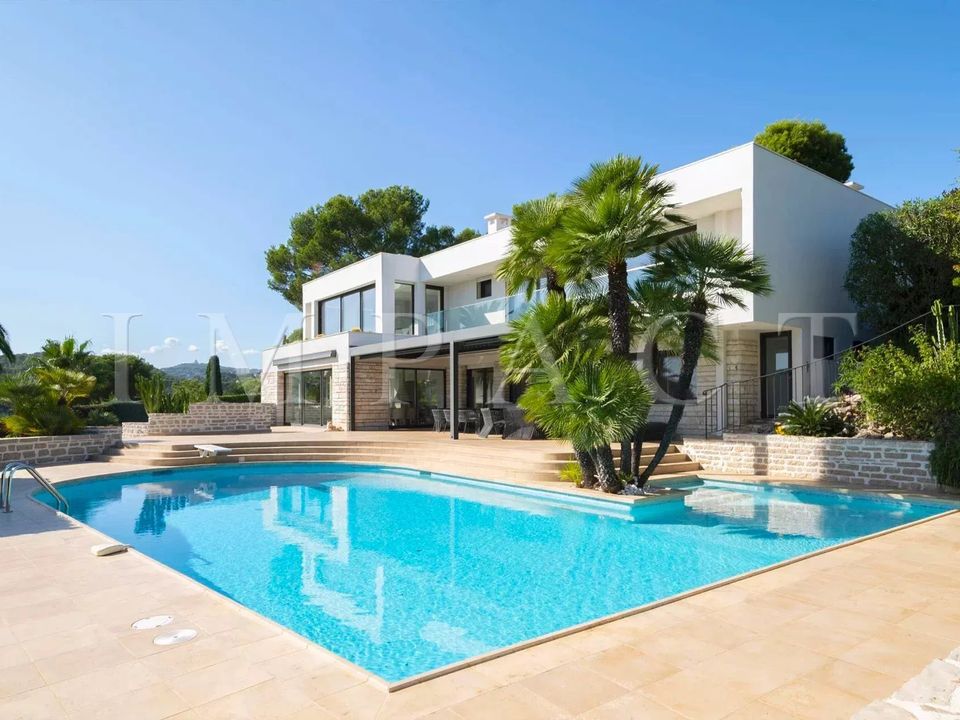 Villa i Antibes, Alpes-Maritimes - foto 1