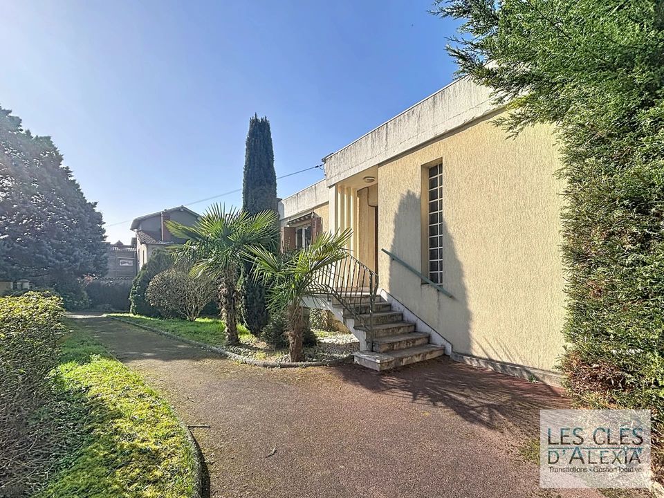 Villa i Limonest, Rhone - foto 1