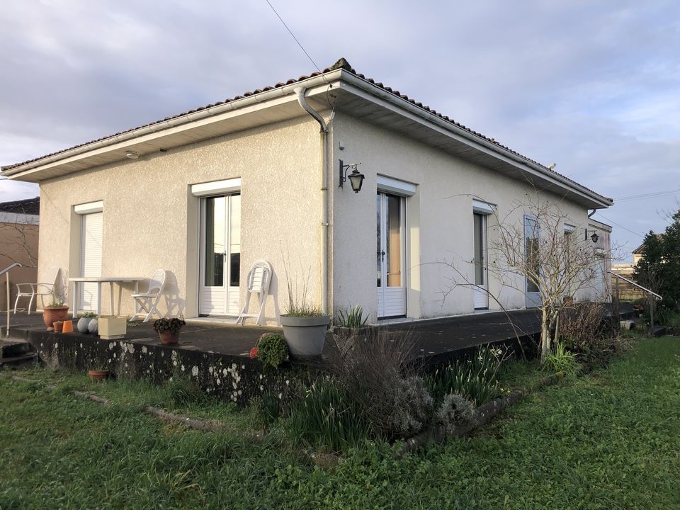 Villa en Pauillac, Gironde - foto 1