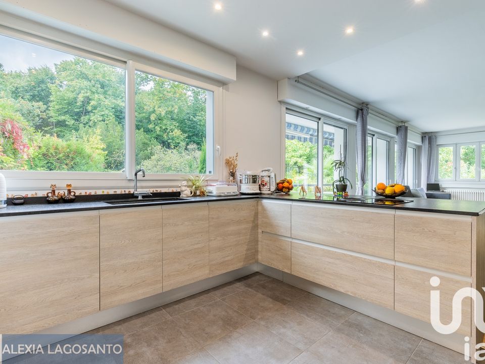 Villa in Yerres, Essonne - foto 1