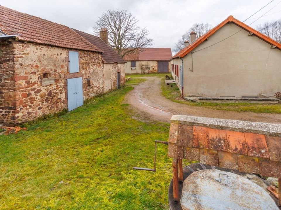 Farm hus i Saint-Agnan, Saone-et-Loire - foto 1