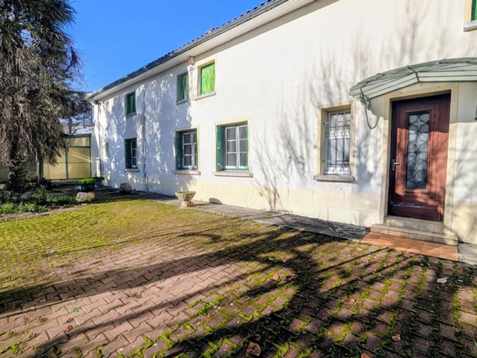 Landsbyhus i Salles-d'Angles, Charente - foto 1