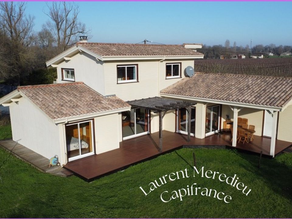 Villa i Cubzac-les-Ponts, Gironde - foto 1