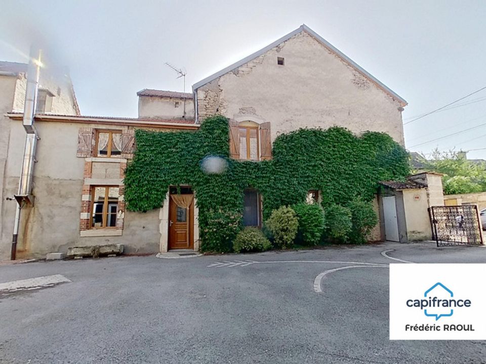 Villa i Is-sur-Tille, Cote-d'Or - bilde 1