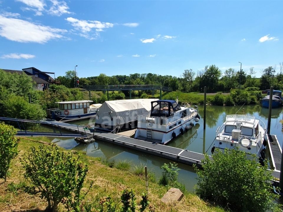 Villa i Vesoul, Haute-Saone - foto 1