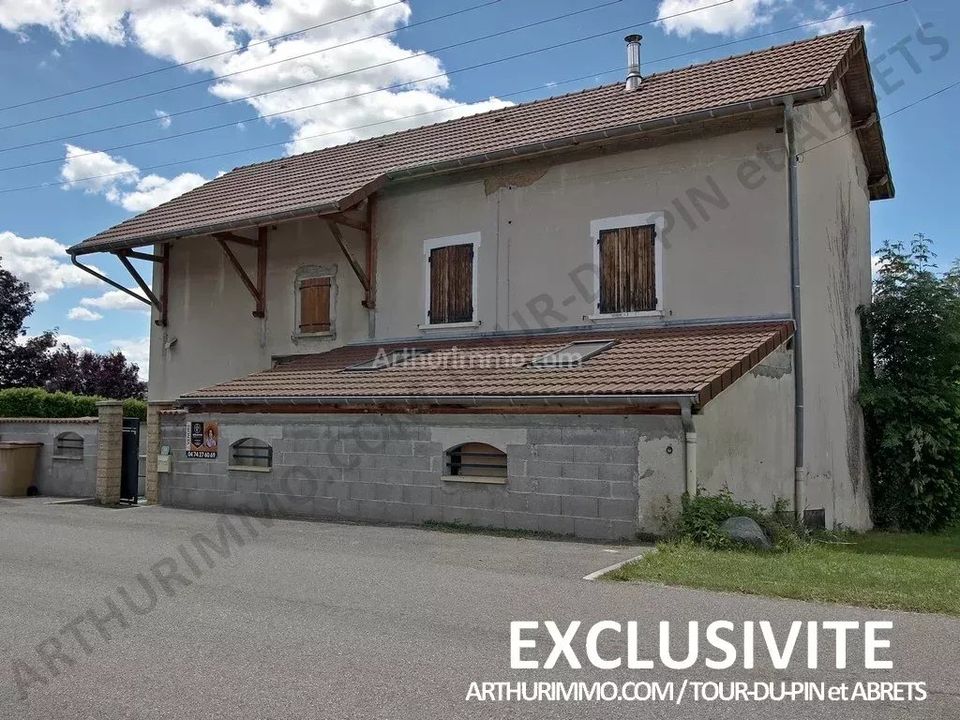 Villa i La Tour-du-Pin, Isere - foto 1