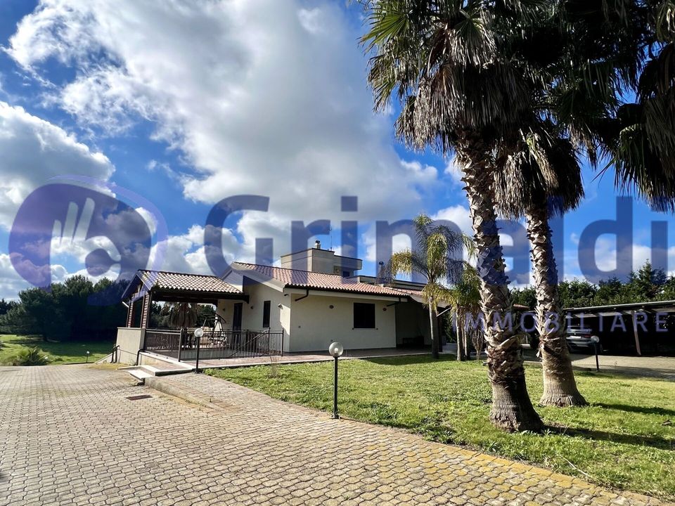 Villa in Lizzanello, Lecce - foto 2