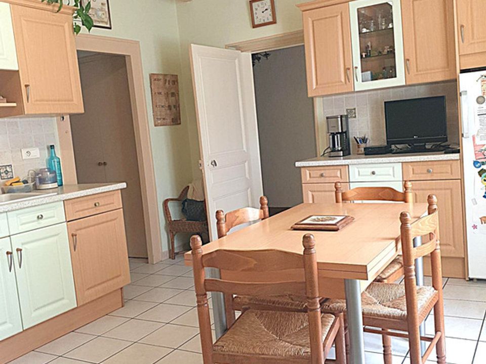 Landejendom i Barbezieux-Saint-Hilaire, Charente - foto 1