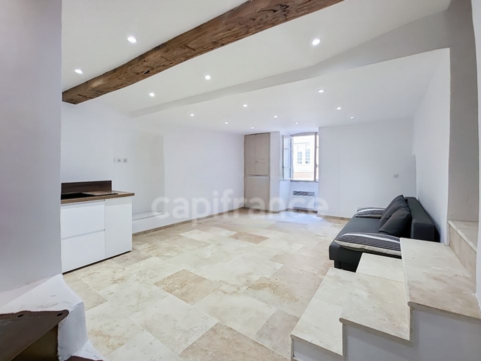 Landsbyhus i Saint-Christol, Vaucluse - bilde 1