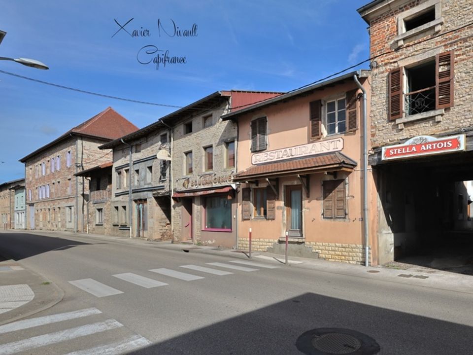 Villa i Montrevel-en-Bresse, Ain - bilde 2