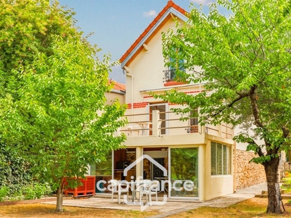 Villa i Vitry-sur-Seine, Val-de-Marne - foto 1