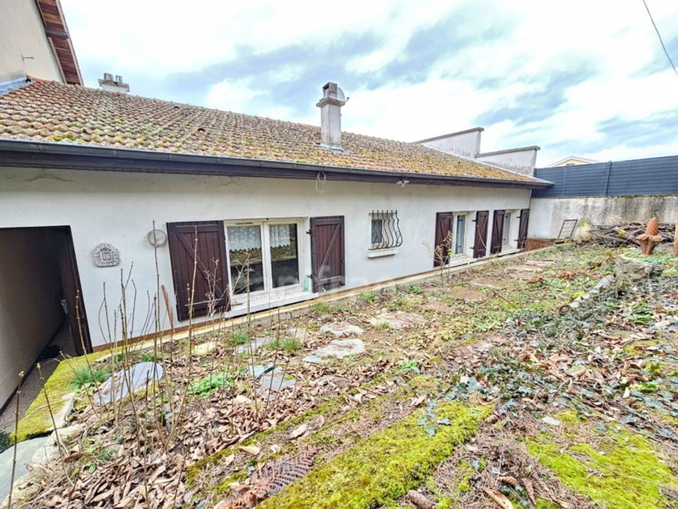 Villa i Panissières, Loire - foto 1