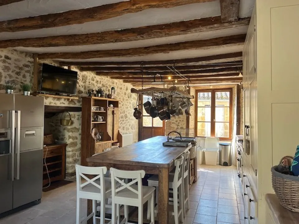 Landejendom i Rochechouart, Haute-Vienne - foto 2