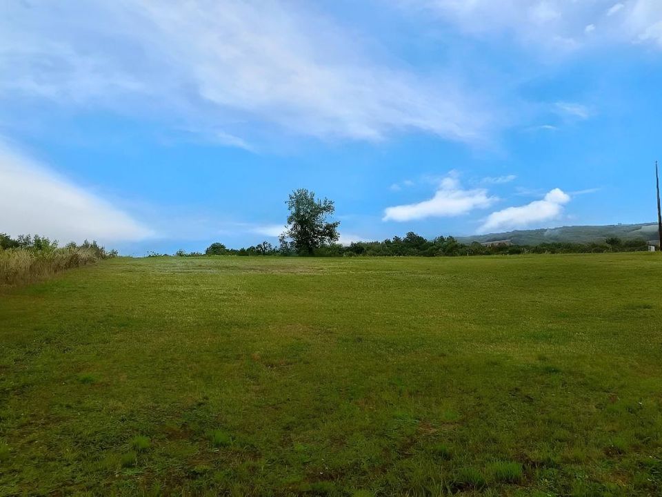 Helårsgrund i La Sauzière-St.-Jean, Tarn - foto 1