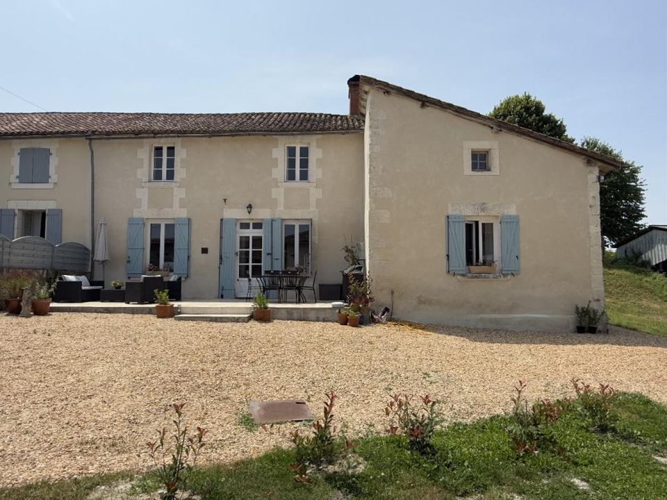 Villa i Aubeterre-sur-Dronne, Charente - foto 1