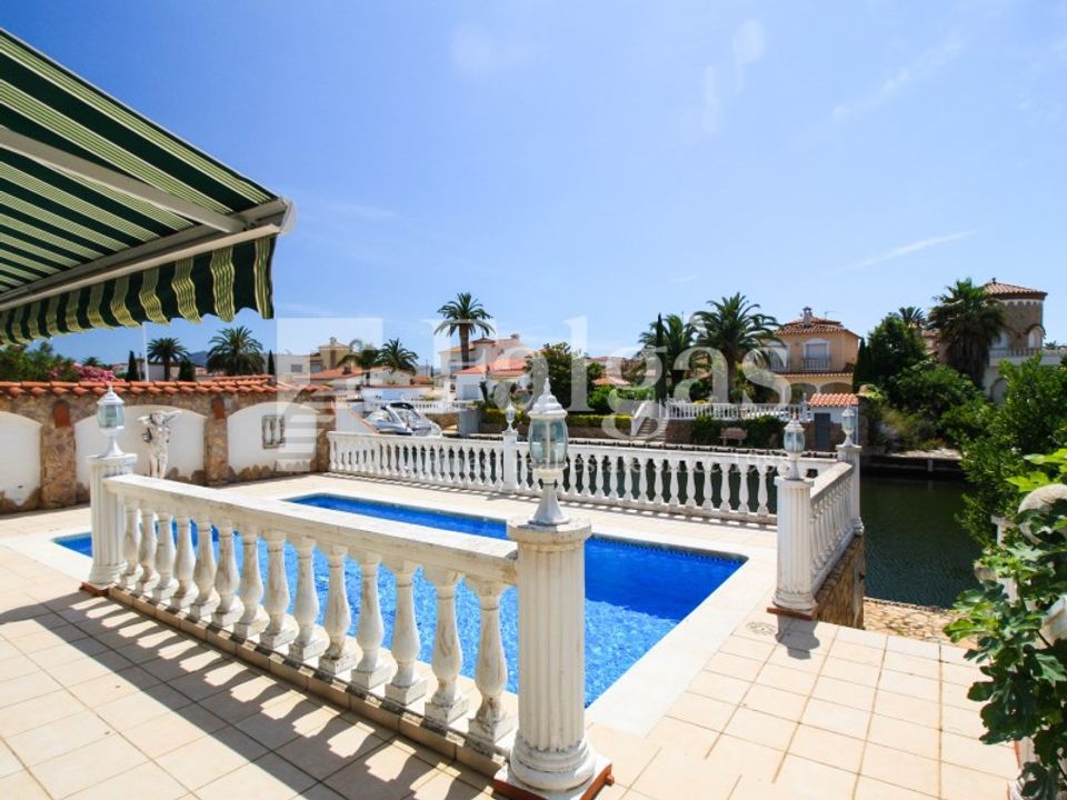 Villa i Empuriabrava, Gerona - foto 2
