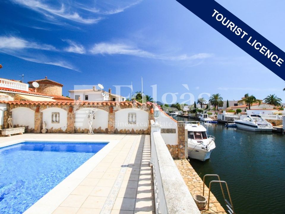 Villa i Empuriabrava, Gerona - foto 1