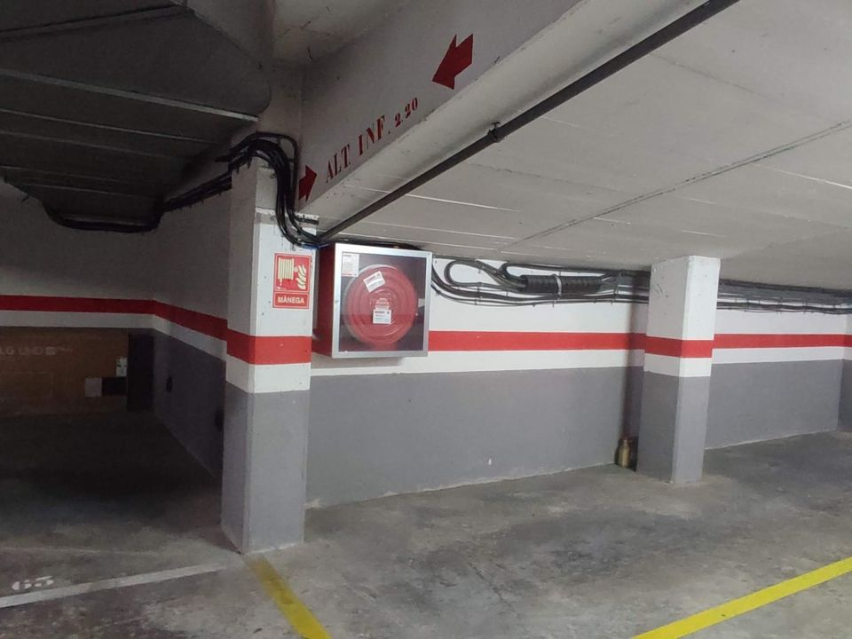 Garage i Barcelona, Barcelona - foto 1