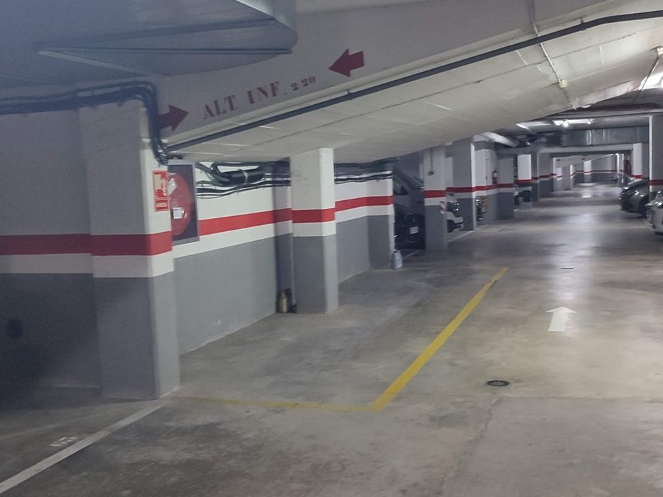 Garage i Barcelona, Barcelona - foto 4