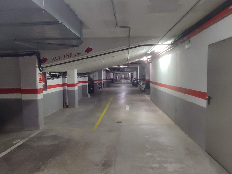 Garage i Barcelona, Barcelona - foto 5